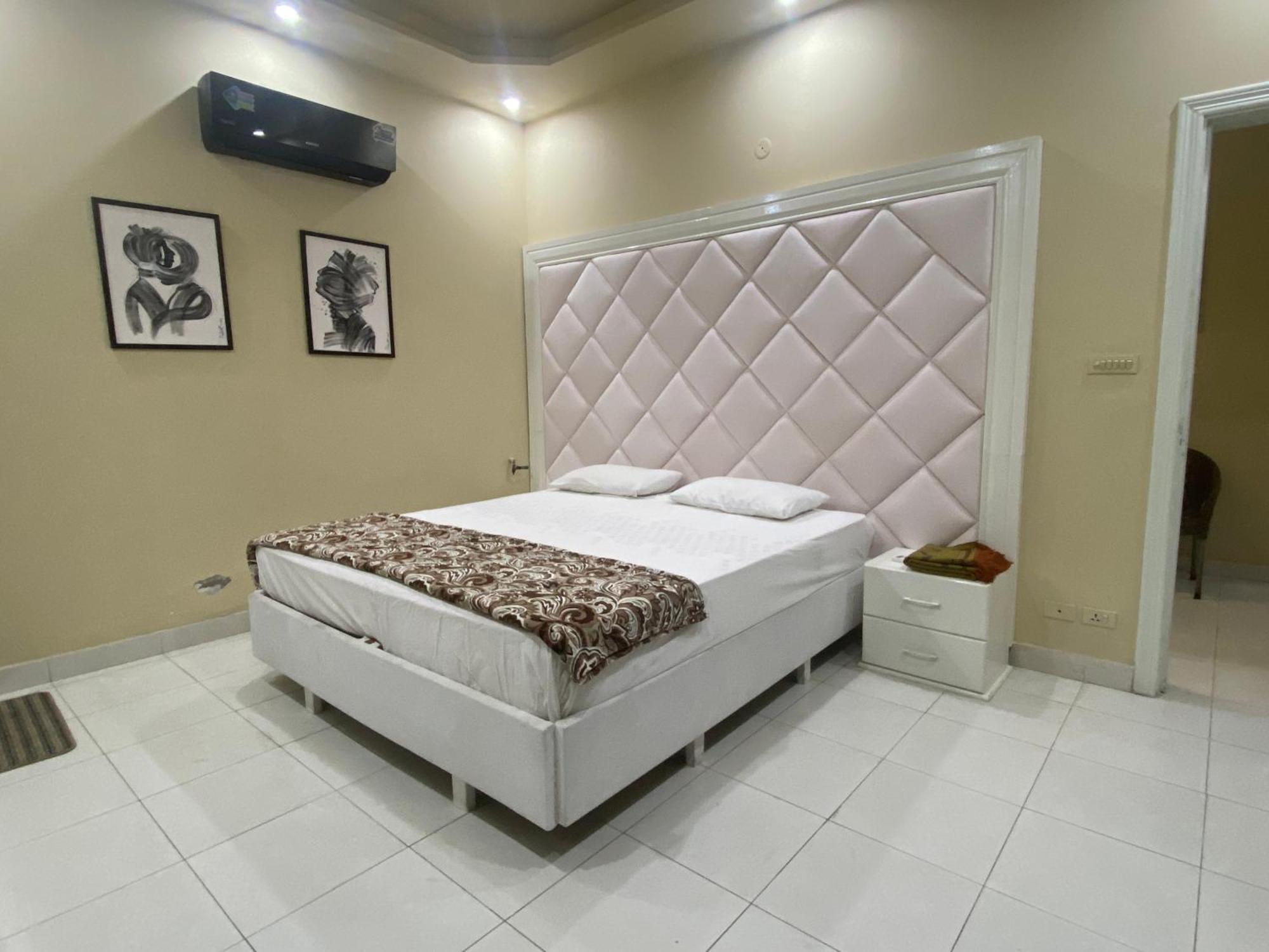 Burj Al Bahria Town Luxury Suites Lahore Exteriör bild