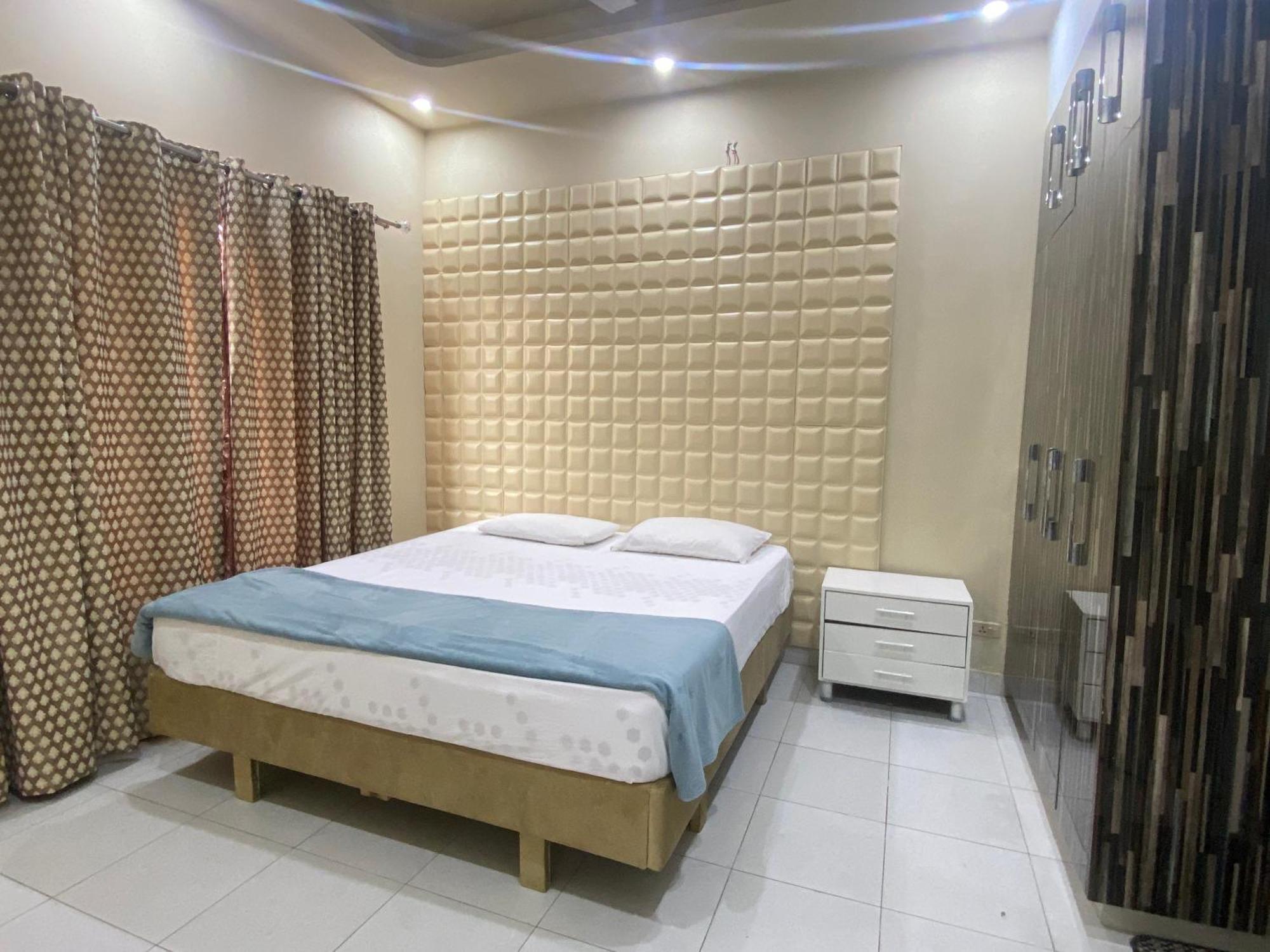 Burj Al Bahria Town Luxury Suites Lahore Exteriör bild