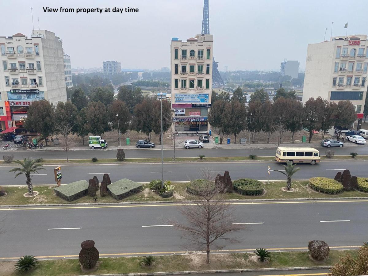 Burj Al Bahria Town Luxury Suites Lahore Exteriör bild
