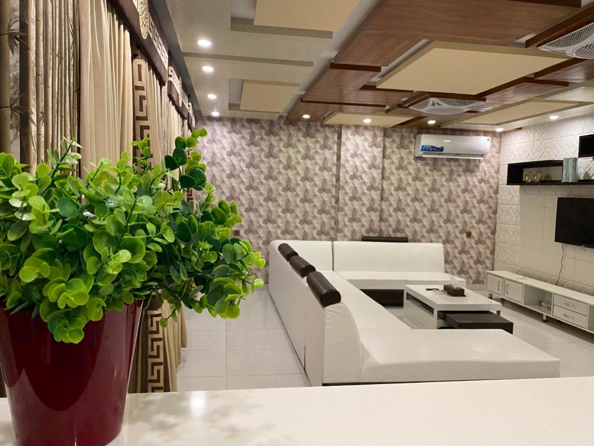 Burj Al Bahria Town Luxury Suites Lahore Exteriör bild